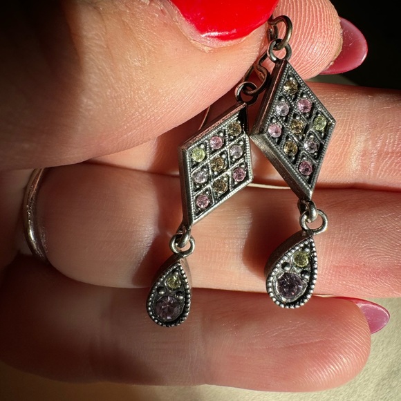 Patricia Locke silver tone multicolored crystal dangle vintage earrings - Picture 10 of 13